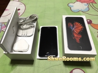 S$700.00,selling used iphone 6s silver 128gb