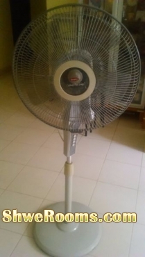 EuropAce multifunction electric stand fan (16") in working condition for sale