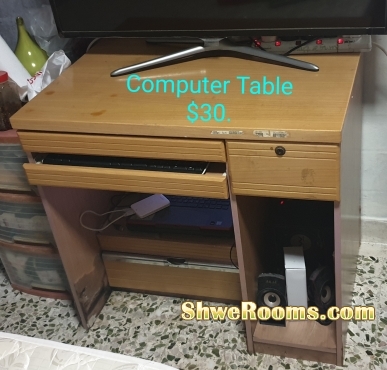 Selling Computer Table