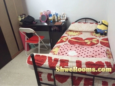 One Room Mate For Rent At Bukit Batok