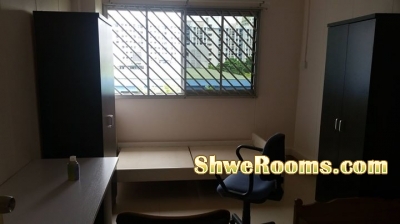 1 man for Common room (Aljunied MRT)