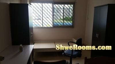 1 male for shared common room near Aljnuied MRT