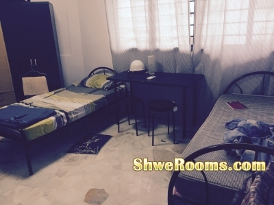 Need 1 Male room mate in Common Room@ Bukit Batok