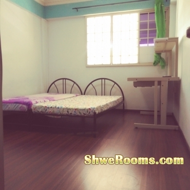 ***** Available Common Room with Aircon for a lady roommate !