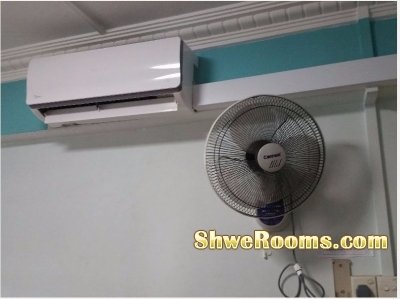 ***** For a Lady : Available Common Room with Aircon for Rent!