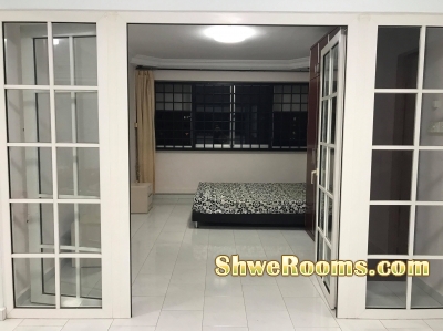 Big Common and single common room for rent 