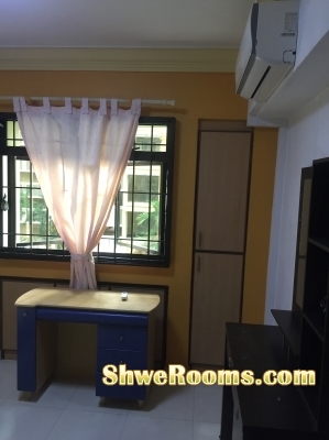 Two common rooms to rent at Sengkang 