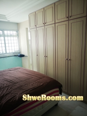 Master/common  bedroom to rent near pasir Ris