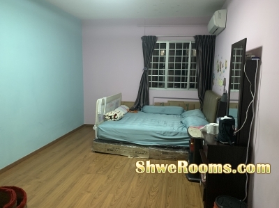 Available one common room near tampines east mrt