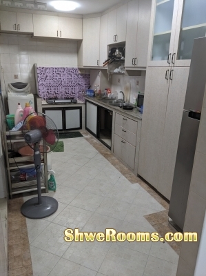 One male roommate available at lavender mrt