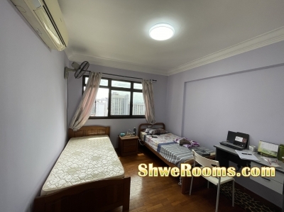 One roommate available at lavender mrt