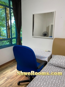 Available one common room @ Punggol (Immediate Available)