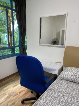 Available one common room @ Punggol (Immediate Available)