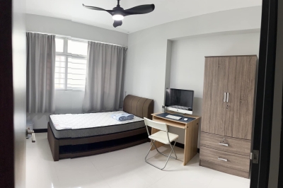 Available one common room for Single stay near Temasek Poly