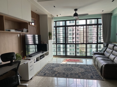 Condo common room for 1 pax female tenant