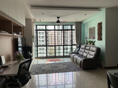 Condo common room for 1 pax female tenant 