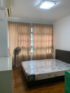 One single common room rent near Buangkok mrt