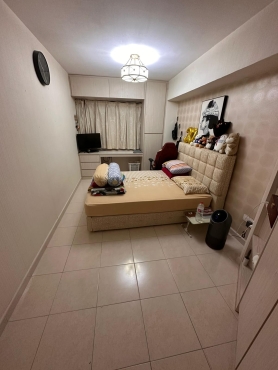 Common Room for 1 Female to rent at Sengkang