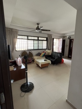 HDB 4 room flat to rent