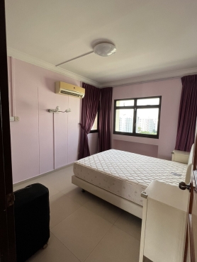 HDB 4 room flat to rent