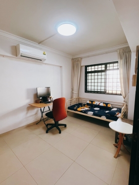 Big Common rooms available Opposite to Sengkang mrt