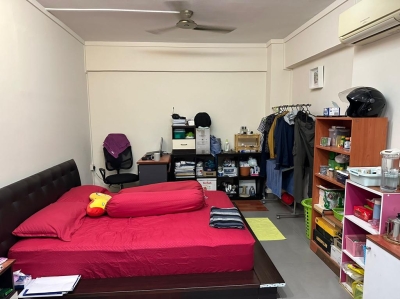 Master bedroom near Pasir Ris MRT