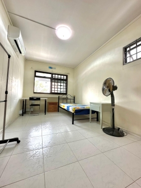 2 Common Room for Rent at Woodlands