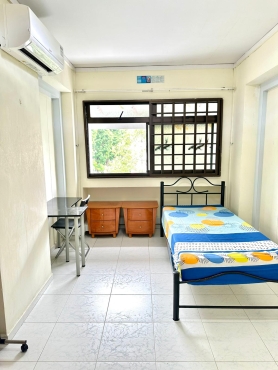 2 Common Room for Rent at Woodlands