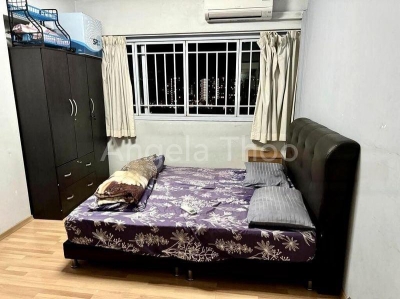 HDB Room for rent at Serangoon