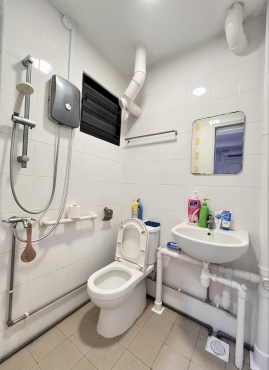 Master Room near Mayflower / Yio Chu Kang