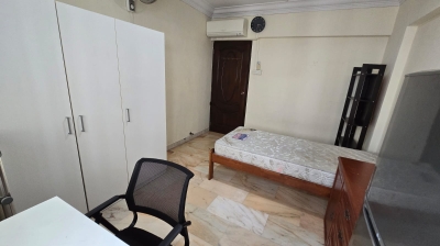 Spacious Common Room with AC @ Tampines Central $1100 (Female Only)