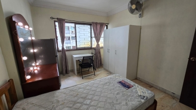 Spacious Common Room with AC @ Tampines Central $1100 (Female Only)