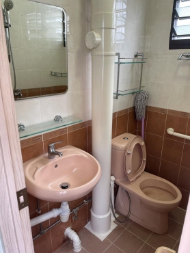 Long term, $600/pax, bukit batok,1 male to share in common room