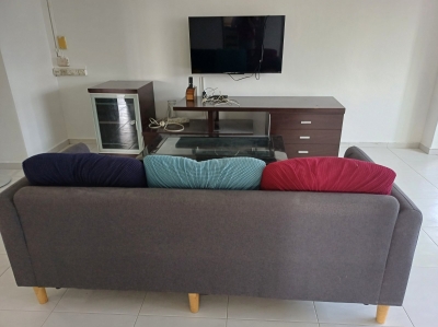 3Mins to Yew Tee MRT, 1common room and 1 Master room available