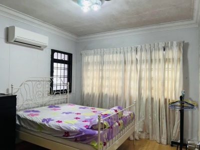 Master Room @ Near Yew Tee MRT