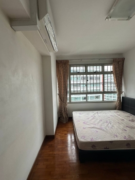 One single common room rent near Buangkok mrt 