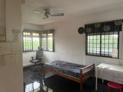 *** Near Ubi MRT, Executive Wide HDB, Common Rooms ***