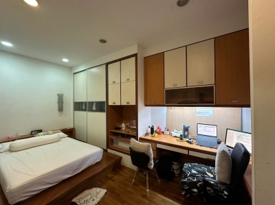 Condo room for rent at Yishun with attached private bathroom (so it is like Master bed room) 