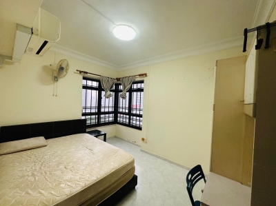 Cozy Common Room w AirCon - $1300 - near Queenstown MRT