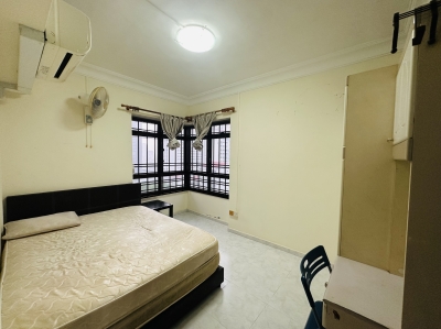 Cozy Common Room w AirCon - $1300 - near Queenstown MRT