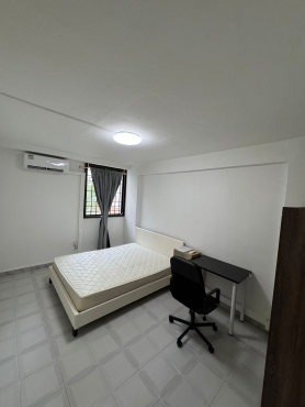 common room at 5 minutes walk to Bukit Gombak MRT