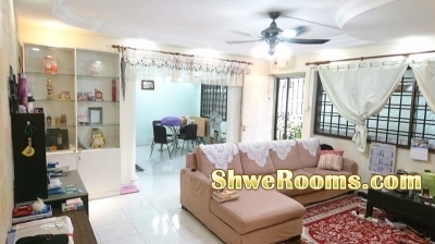 HDB flat for sale at Taman Jurong