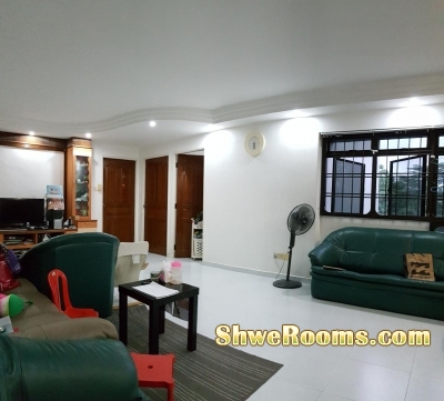 5i for sale at Sembawang